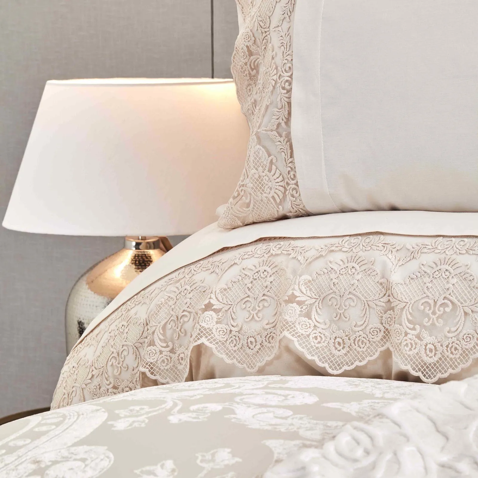 Cadeau de mariage – Karaca Home Valeria Best, 8 pièces, doré - Image 4