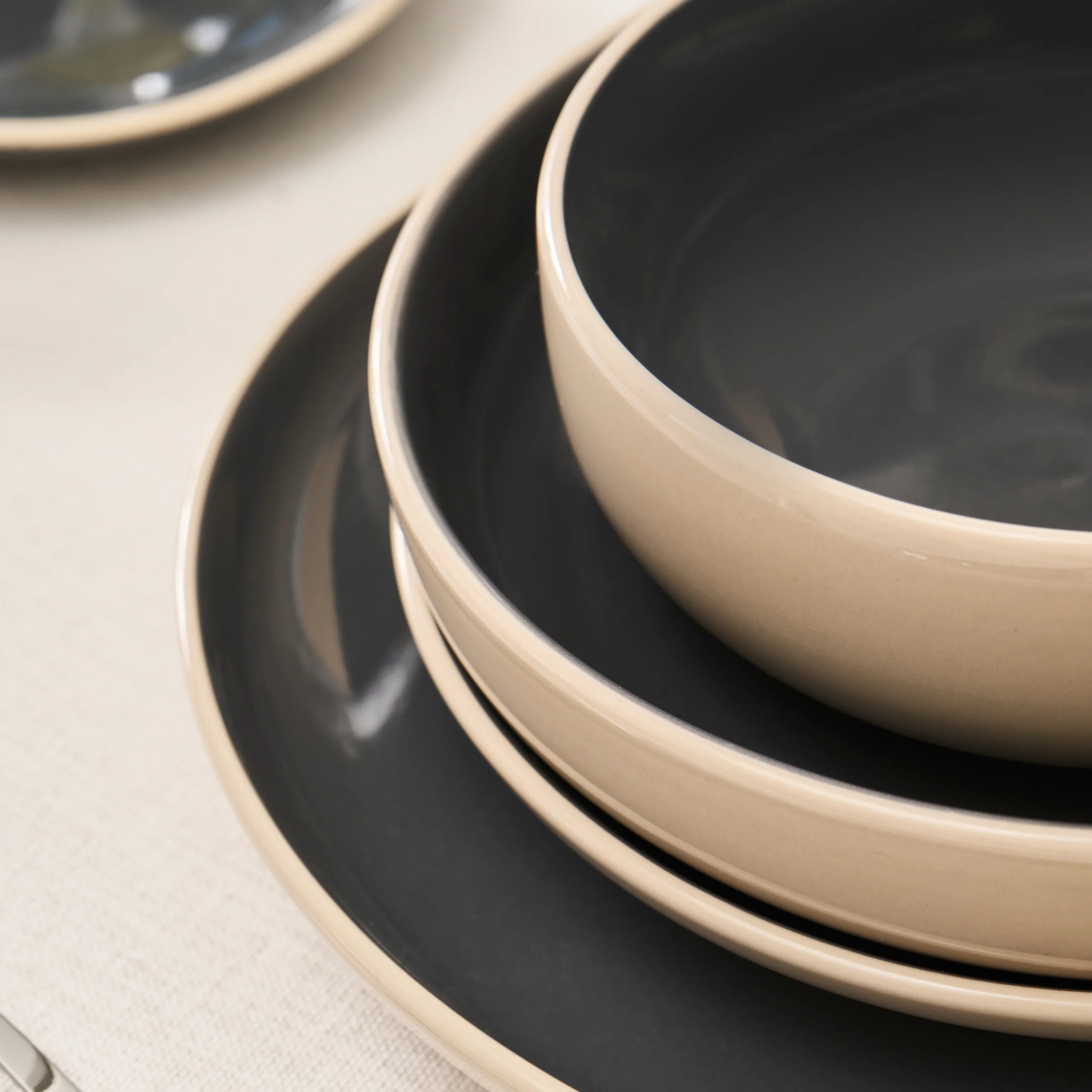 Ensemble De Vaisselle Anthracite Karaca Terra 36 Pièces Pour 8 Personnes - Image 11