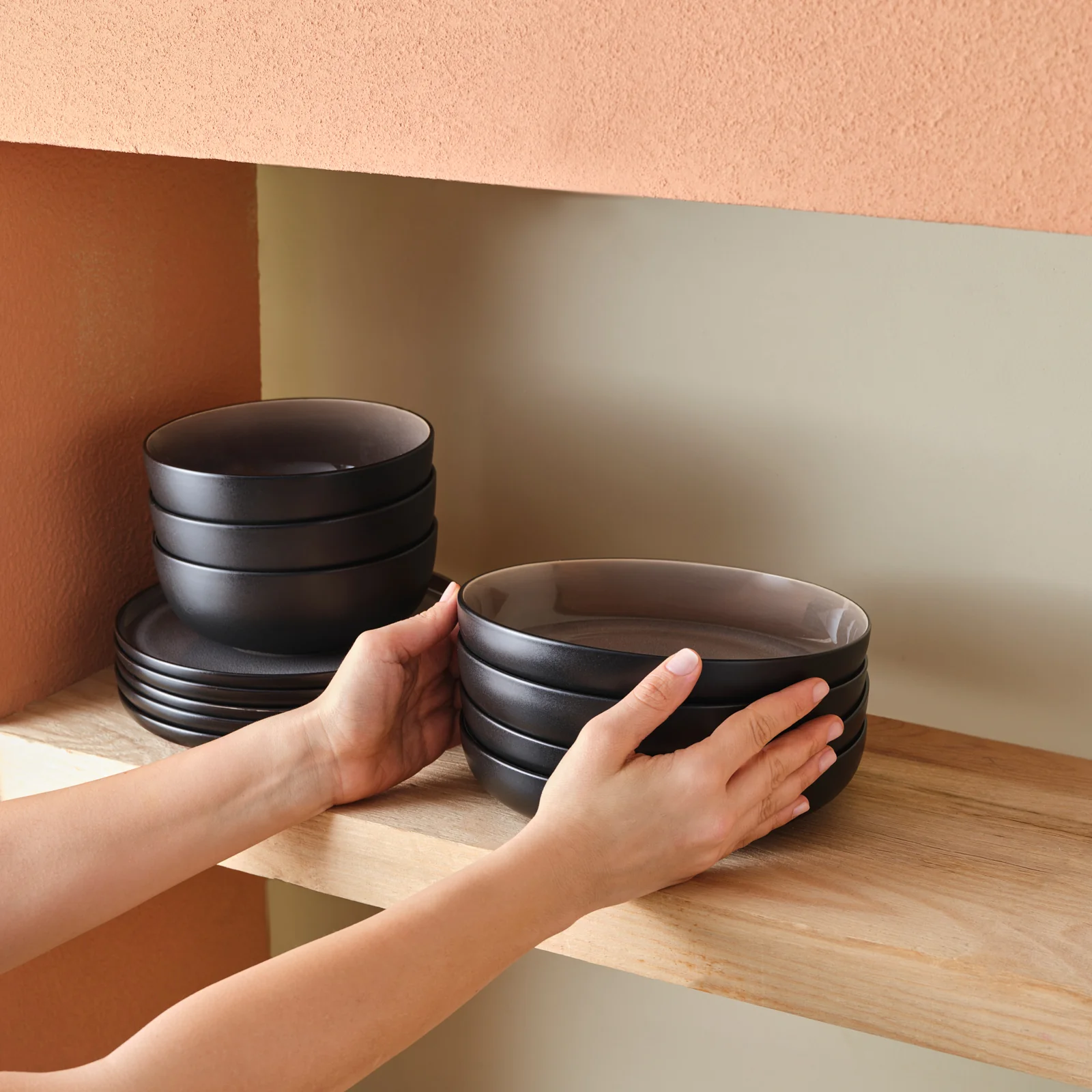 Ensemble de vaisselle Karaca Earth Collection Mercure 59 pièces pour 12 personnes - Image 8