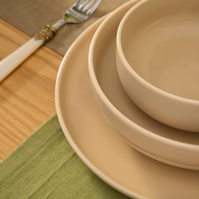 Ensemble de vaisselle Karaca Terra 36 pièces pour 8 personnes - Couleur crème - Image 8