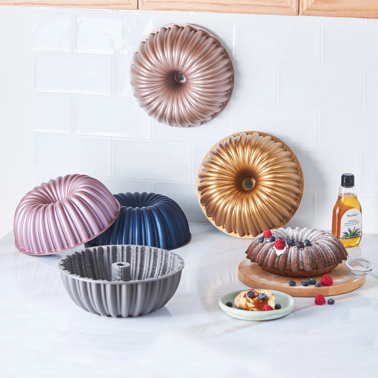 Moule à savarin Karaca Cake Pro en fonte, doré - Image 7