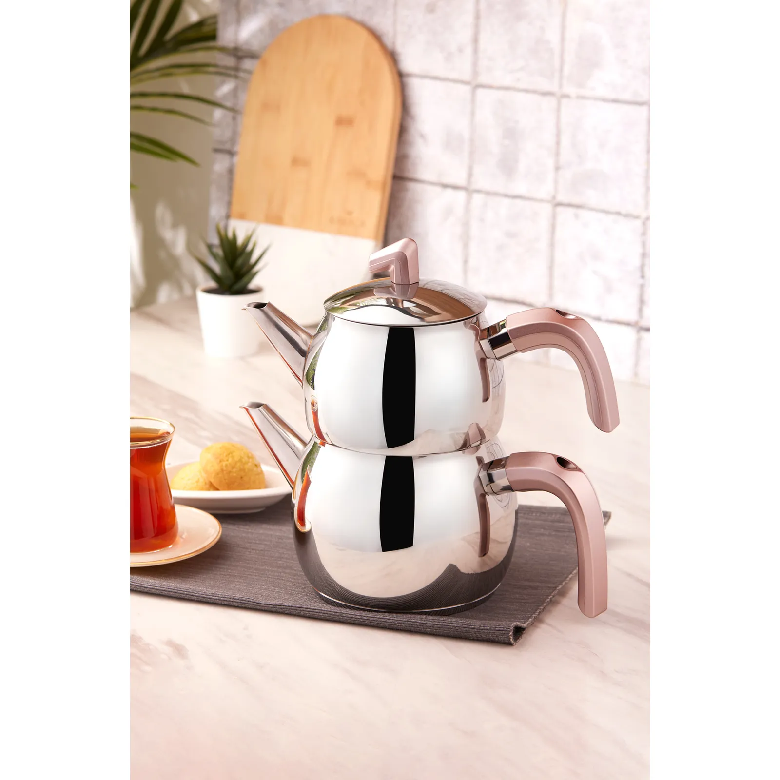 Théière Karaca Belinay avec la base d’induction, taille moyenne, rose - Image 3