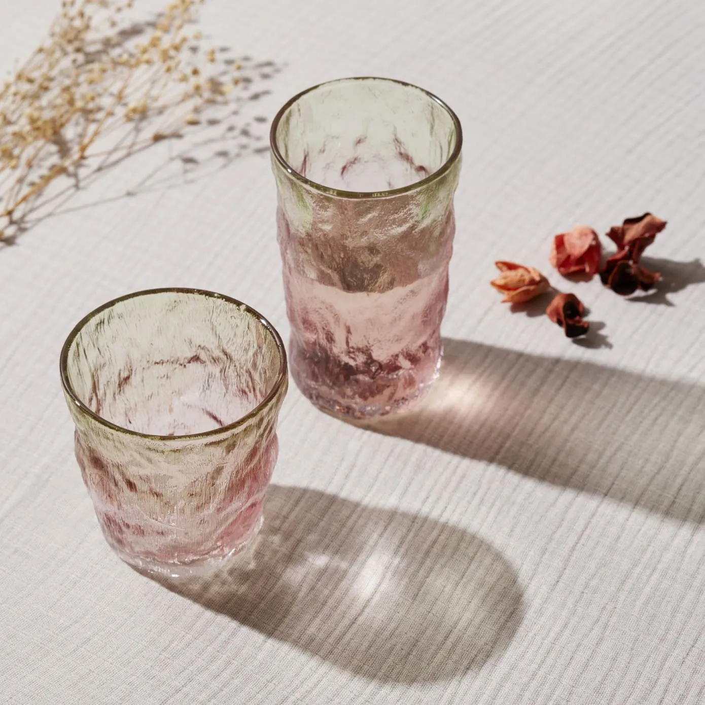 Verre à boisson Karaca Glacier, 383 ml, rouge vert - Image 4